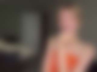 Bella's Live Sex Cam Show