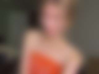 Bella's Live Sex Cam Show