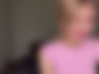 Bella's Live Sex Cam Show