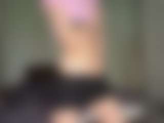 Bella's Live Sex Cam Show