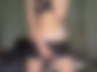 Bella's Live Sex Cam Show