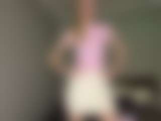 Bella's Live Sex Cam Show