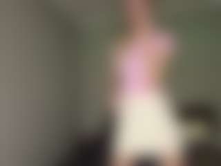 Bella's Live Sex Cam Show