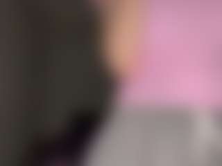 Bella's Live Sex Cam Show
