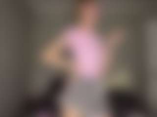 Bella's Live Sex Cam Show