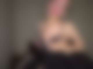 Bella's Live Sex Cam Show