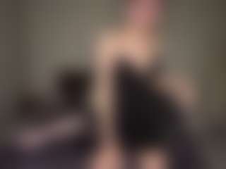 Bella's Live Sex Cam Show