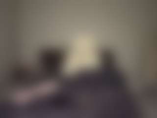 Bella's Live Sex Cam Show