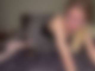 Bella's Live Sex Cam Show