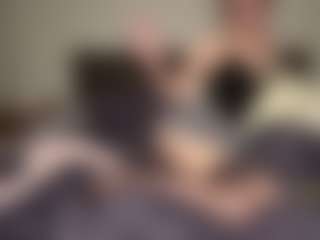 Bella's Live Sex Cam Show