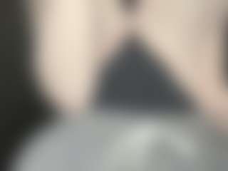 Bella's Live Sex Cam Show
