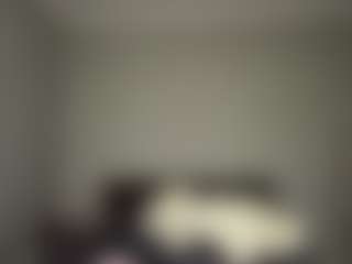 Bella's Live Sex Cam Show