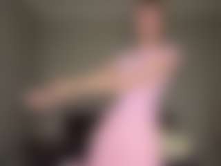 Bella's Live Sex Cam Show