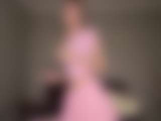 Bella's Live Sex Cam Show