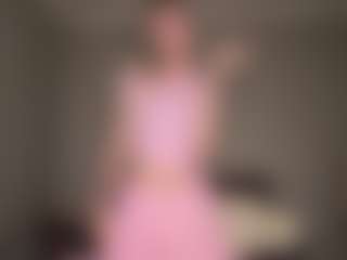 Bella's Live Sex Cam Show
