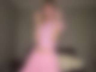 Bella's Live Sex Cam Show