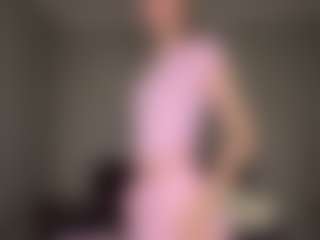 Bella's Live Sex Cam Show