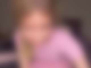 Bella's Live Sex Cam Show