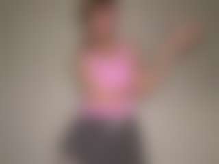 Bella's Live Sex Cam Show