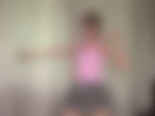 Bella's Live Sex Cam Show