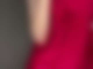 Bella's Live Sex Cam Show
