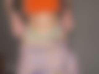 Bella's Live Sex Cam Show