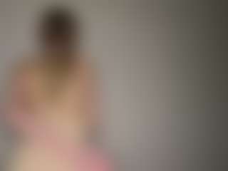 Bella's Live Sex Cam Show