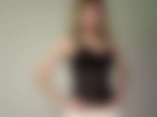 Live cam show with Bella - Cum In Pussy on Camsoda