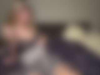 Bella's Live Sex Cam Show