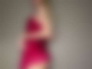 Bella's Live Sex Cam Show