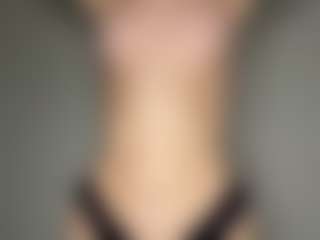 Live cam show with Bella - Teen (18+) on Camsoda