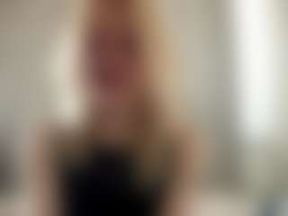 Live cam show with Sophie - College on Camsoda