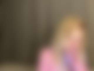 Live cam show with Sophie - Blonde Hair on xxxlivecams.org