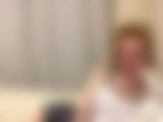 Live cam show with Sophie - Thin on livesuperchat.net