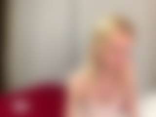 Live cam show with Sophie - Thin on Camsoda