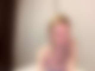 Live cam show with Sophie - Blue Eyes on SpankPalCams