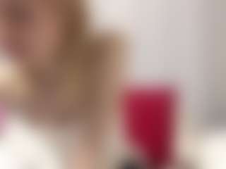 Live cam show with Sophie - Handjob on Camsoda