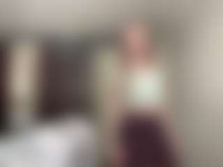 Live cam show with Lily - Dildo Or Vibrator on Dare Cams