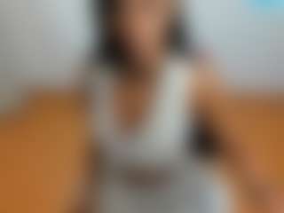 Live cam show with SoftBreezeAmy - Spank on Camsoda