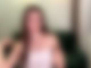 Live cam show with ToshiaKlemencic - Athletic Public on AdultVida.com