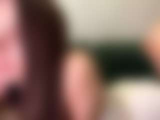 Live cam show with ToshiaKlemencic - Cute on Dolls Live