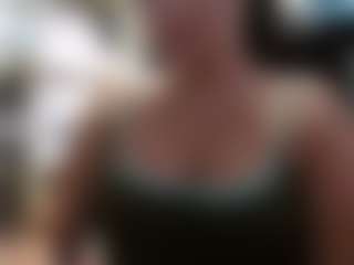 Live cam show with anitalinda - Tongue on Camsoda