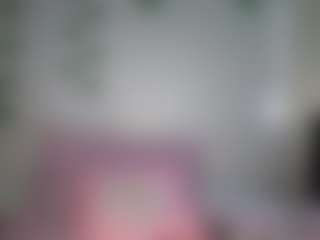 Live cam show with Ariana - Moaning on live18s.com
