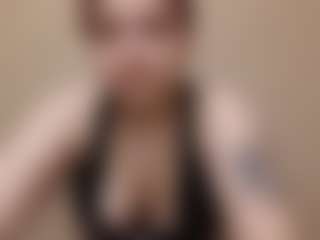 Live cam show with CathyGeffken - Full Nudity on madthumbs