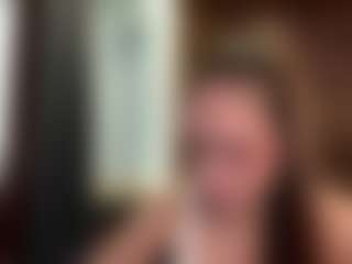 Live cam show with Sofia - Drinking on Free Soda