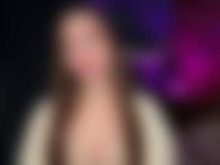 Live cam show with Sofia - Skinny on Camsoda