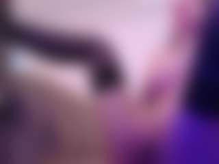 hazelheartt's Live Sex Cam Show