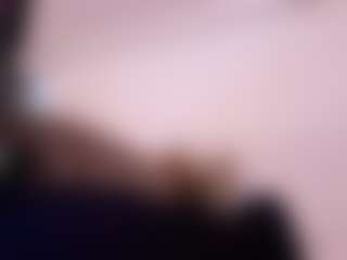 hazelheartt's Live Sex Cam Show