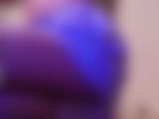 hazelheartt's Live Sex Cam Show