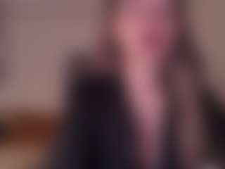 hazelheartt's Live Sex Cam Show